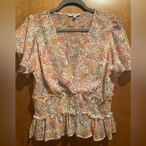 Floral crop top v neck- size L